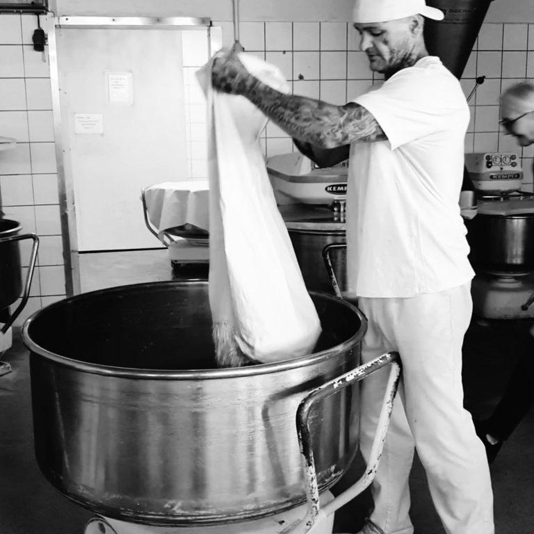 Mama Bear Granola, Knuspermüsli. So arbeiten wir in der Backstube.